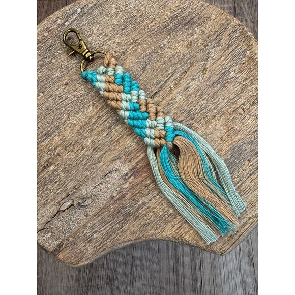 Macrame Green Purse Charm Bag Charm Boho Accessories FAST SHIP NEW - Picture 4 of 4